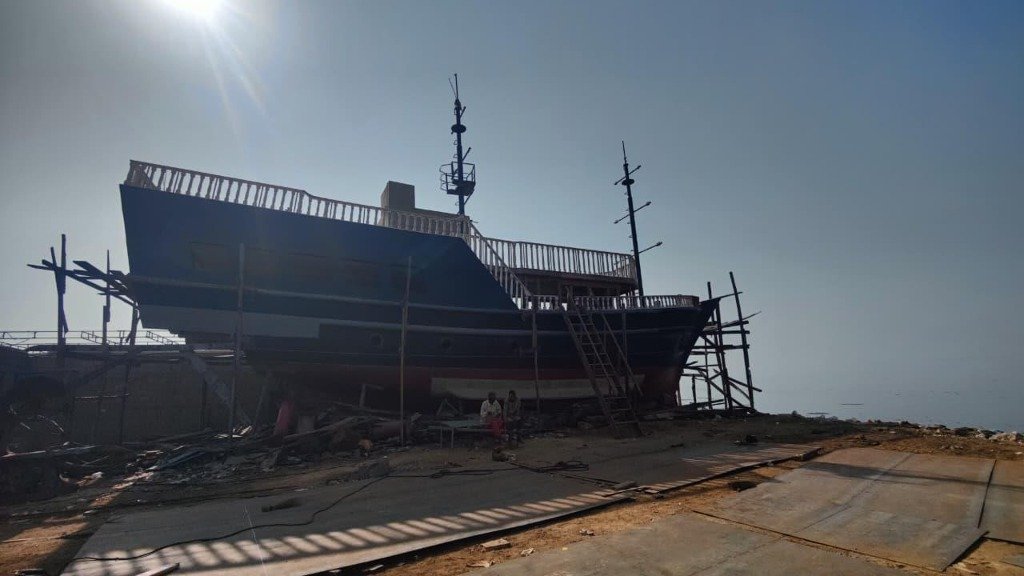 Construction of Savour Boat SAVOUR 2